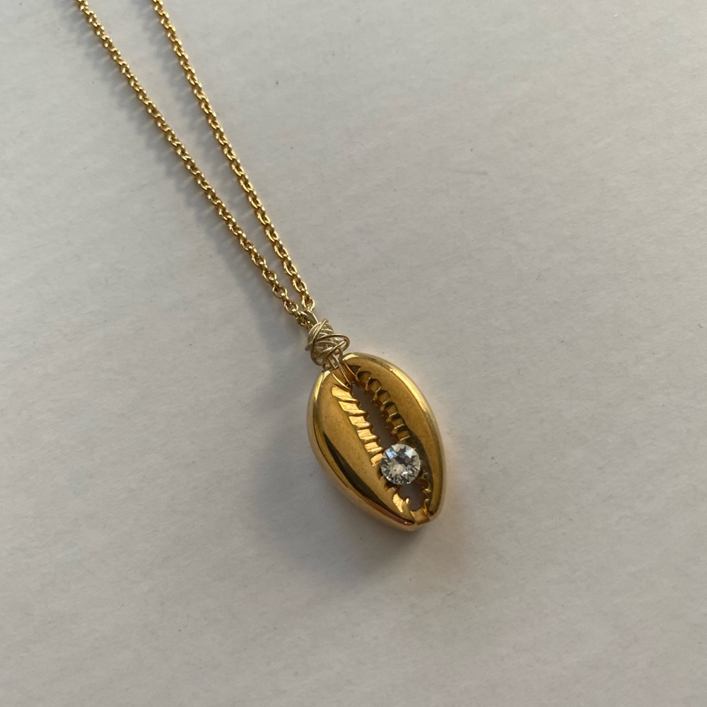 Wald Berlin Gold Shell Necklace